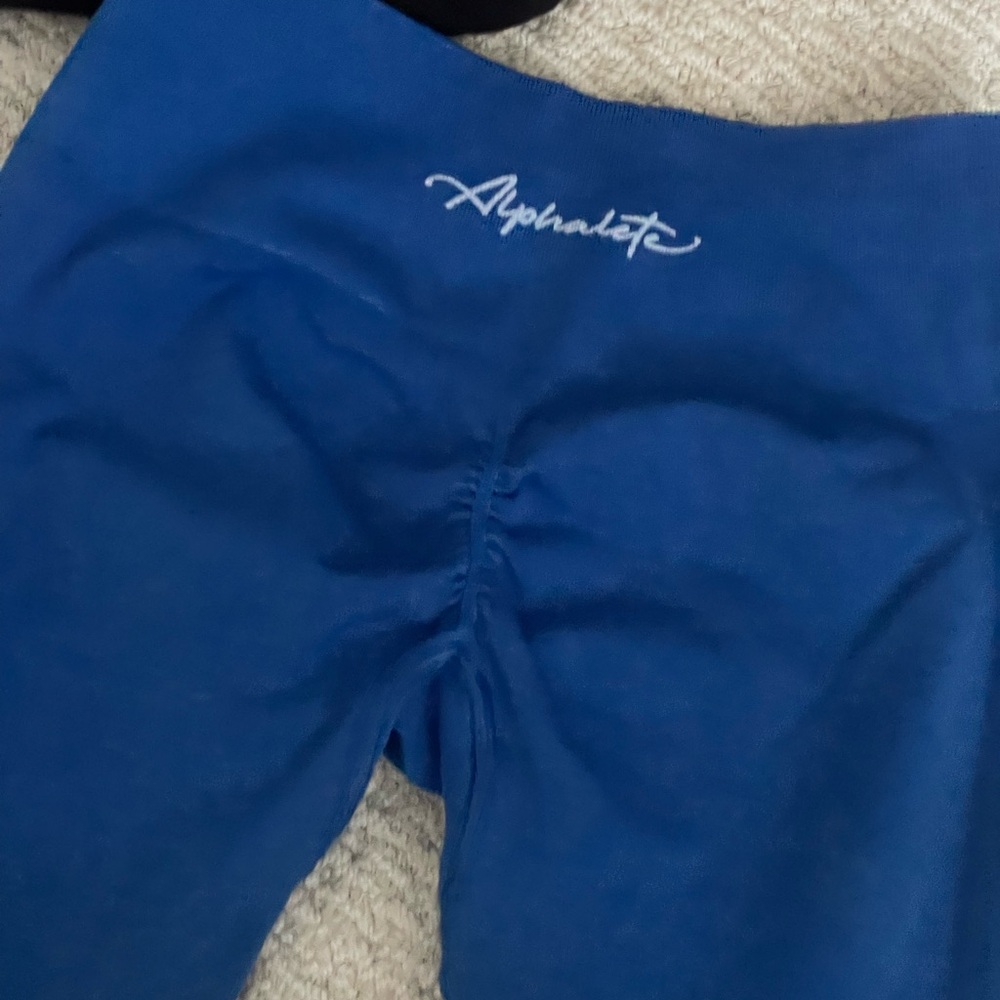 Women’s alphalete leggings amplify m